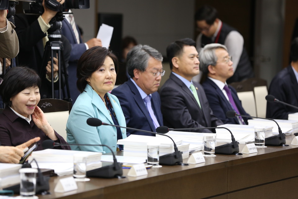 정부세종청사에서 규제자유특구 위원회가 개최되고 있다. 사진:중소벤처기업부