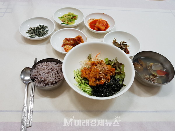 '통영의 멍게비빔밥은 자유가 첨가된 맛이었다' 이미지:미래경제뉴스
